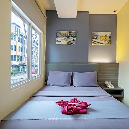 City Biz Residence Jakarta Room photo