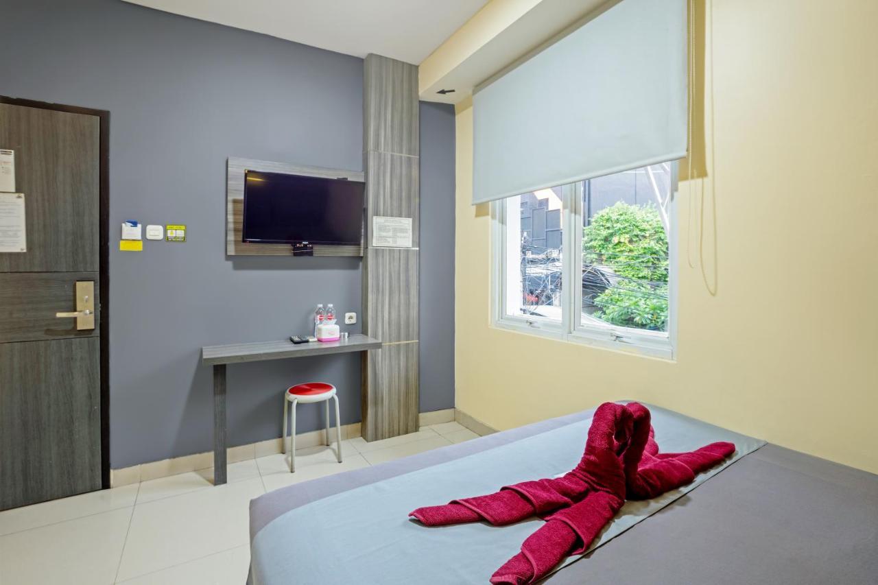 City Biz Residence Jakarta Exterior photo