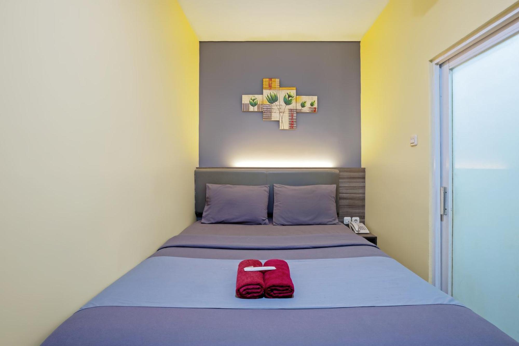 City Biz Residence Jakarta Room photo